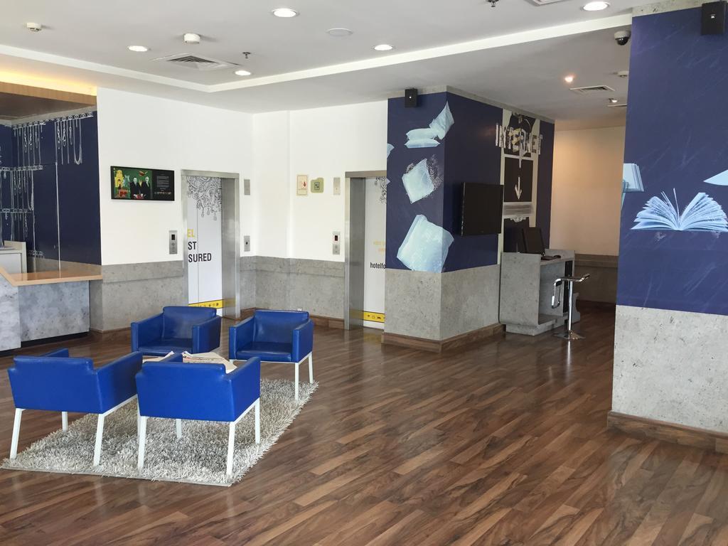 Hotel Caspia Pro Greater Noida Dış mekan fotoğraf